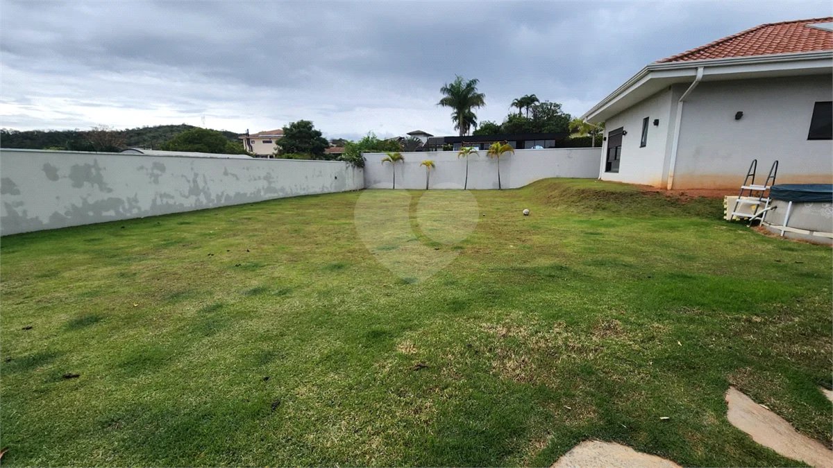 Casa à venda no Condomínio Jardim Primavera – Luxo, Espaço e Exclusividade em Louveira