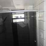 COBERTURA COM PISCINA E CHURRASQUEIRA NA CASA VERDE.