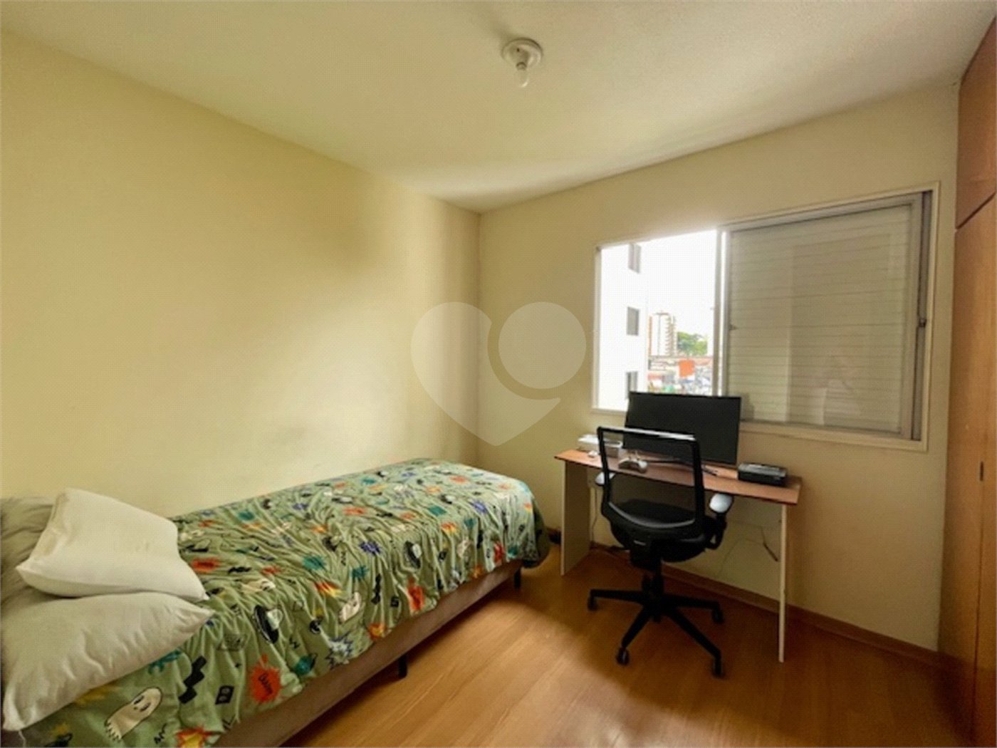 Apartamento com 3 dormitórios e 1 vaga fixa, em região tranquila perto da Av. Washingtonís e de diversos serviços. Ideal para quem quer morar bem e com comodidade.
