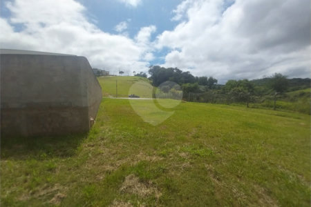 Terreno a venda no condominio Santa Isabel