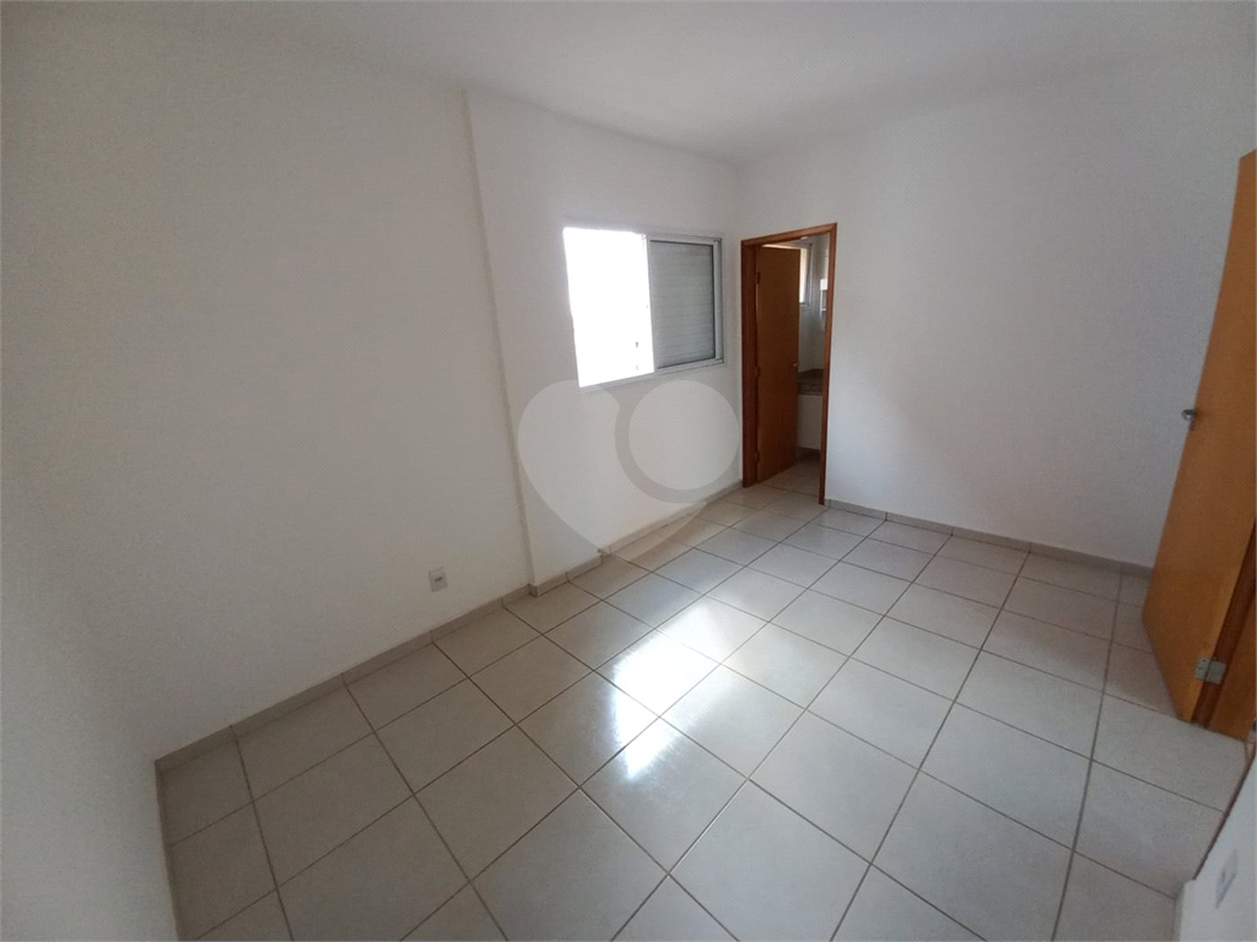 Apartamento no Condomínio Veneza