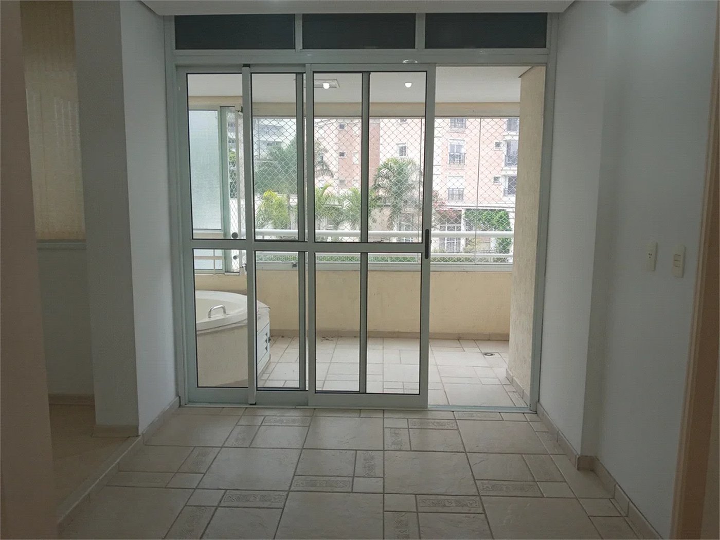 Apartamento para alugar com 2 quartos, sendo 2 suítes, em Vila Suzana, São Paulo - SP