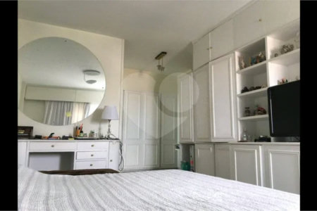Lindo apartamento em ótima localização na Mooca!