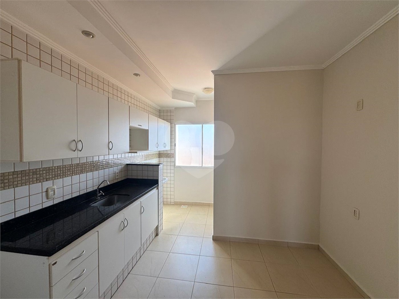 Apartamento de 2 Dormitórios á venda, no Parque Santa Marta em São Carlos.