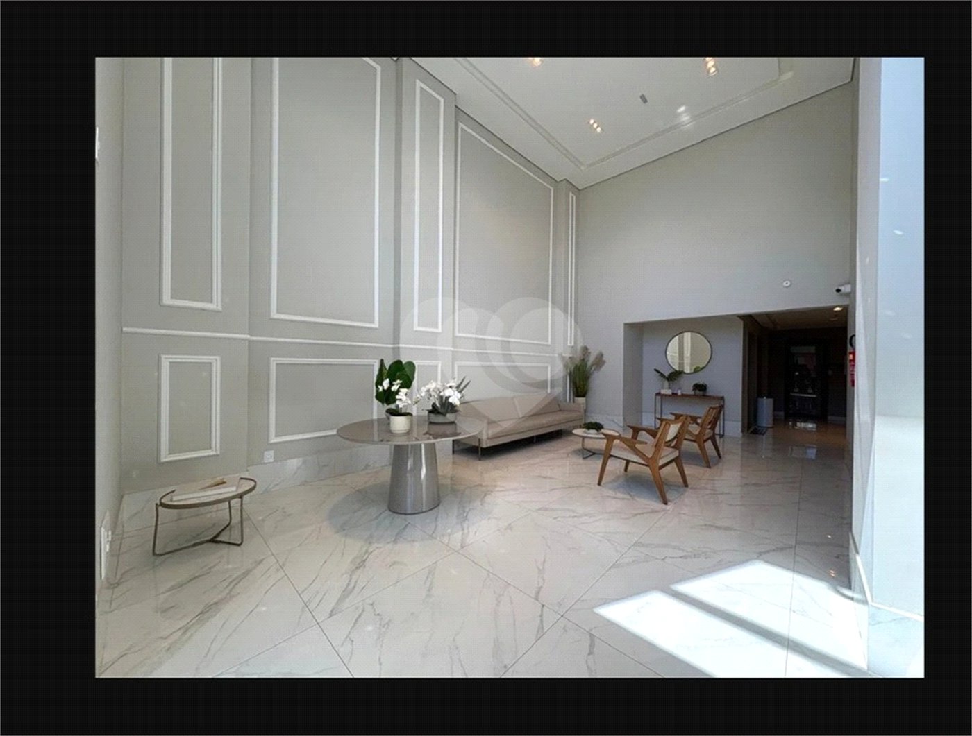 Apartamento no IRINEU MASSARI á venda