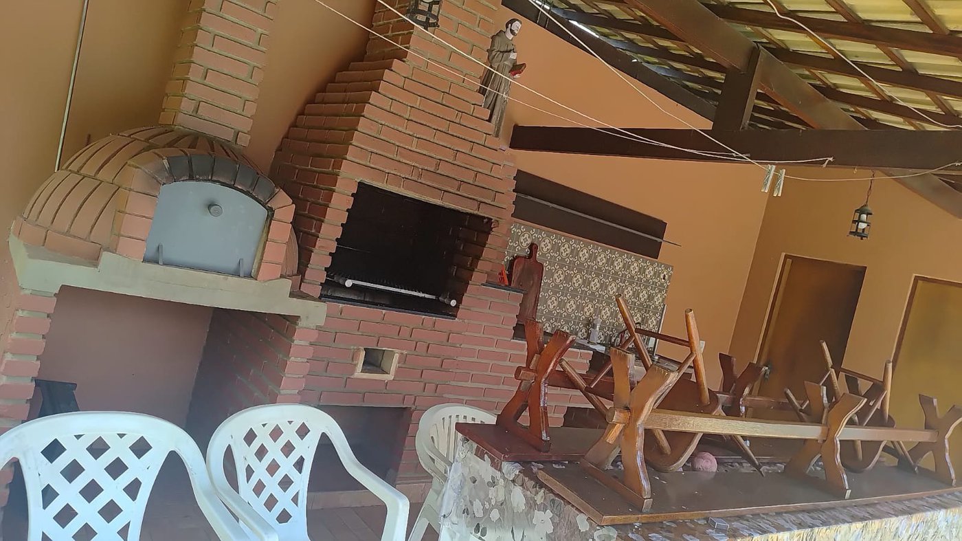 Casa à venda com 3 quartos, sendo 2 suítes, no condomínio Cafezal VI, Itupeva - SP