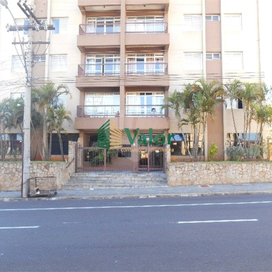 Apartamento com 3 dormitórios.