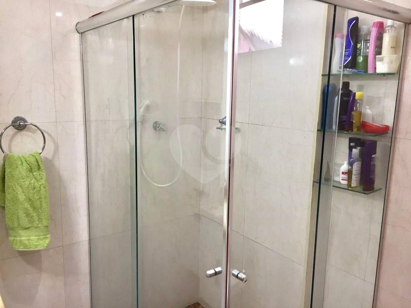 Maravilhoso apartamento em um dos melhores condomínios da zona Norte e próximo ao Metrô Tucuruvi!