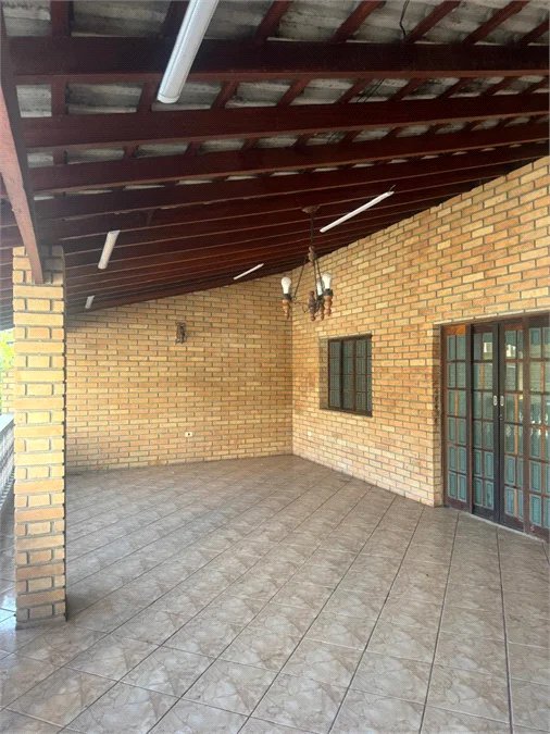 Sobrado à venda com 5 quartos em Bela Vista, Osasco, SP