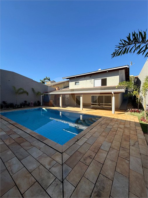 Casa à Venda com 5 Suítes na Vila Giglio em Atibaia/SP