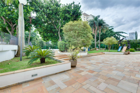 Apartamento à venda com 3 suítes em Real Parque, São Paulo, SP