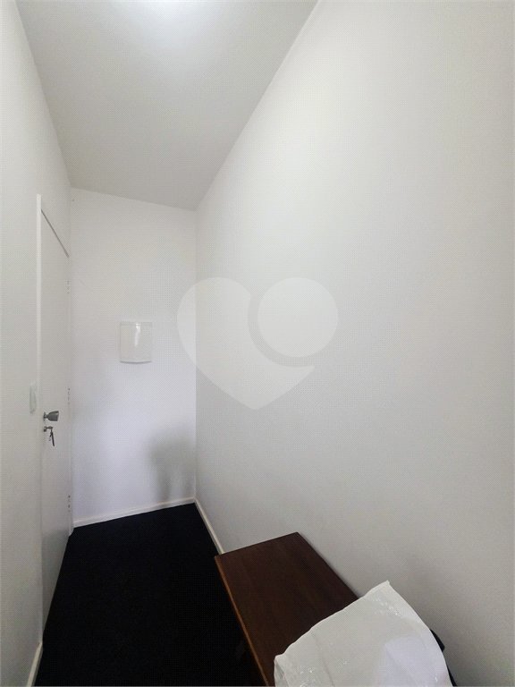Apartamento - Sumaré - 2 Quartos / Dormitórios - 1 Vaga - Venda / Compra