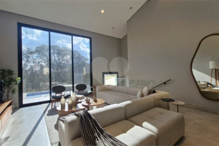 Casa Térrea de Alto Padrão no Condomínio Elementum | Totalmente Mobiliada e Decorada, 3 Suítes e Piscina