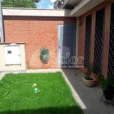 Casa Residencial Vila Faria á venda.