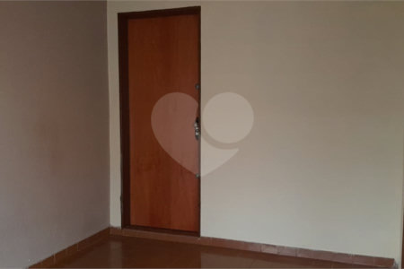 Casa espaçosa com 3 quartos e suíte em excelente bairro residencial!