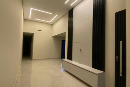 Casa à venda com 3 quartos, sendo 1 suíte, no condomínio Terras da Estancia, Paulínia- SP