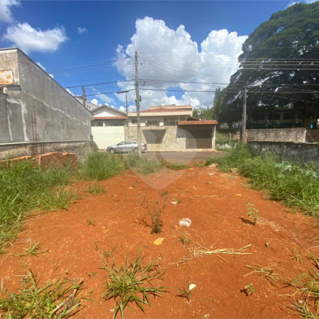 Terreno no Jardim São Carlos
