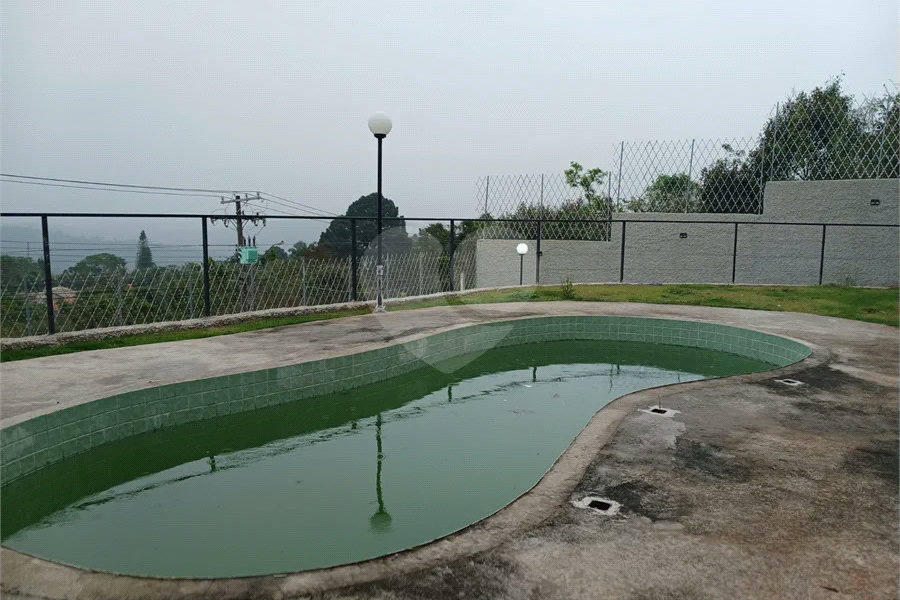 Sobrado à venda com 3 suítes em Roseira, Mairiporã, SP
