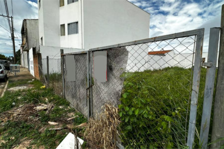 Terreno à venda em Jardim São João Batista, São Carlos - SP