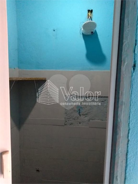 Ótimo salão comercial com uma casa no andar superior