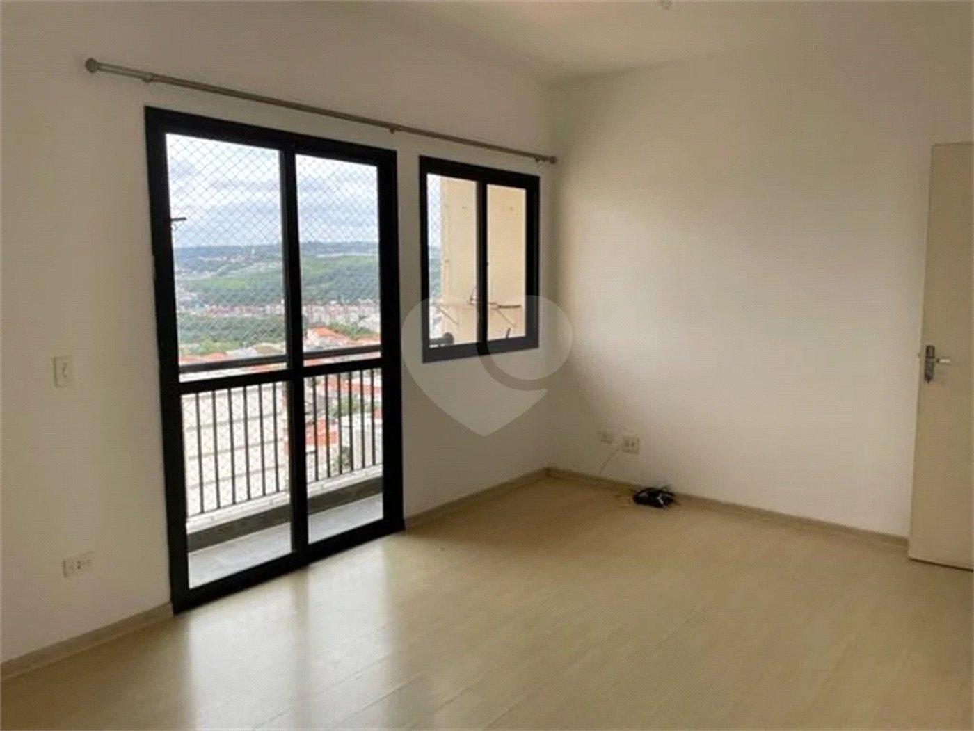 Apartamento para locação em Valinhos -SP 3 quartos, 1 banheiro, 1 vaga.