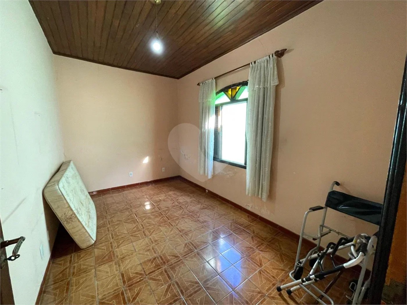 Casa à Venda com 120 m² | 2 Dormitórios | 3 Banheiros | Próximo ao Metrô Belém
