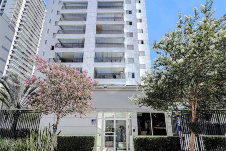 Apartamento no Ipiranga de 94m2 com 2 dorms, 1 suíte, 3 banheiros, 2 vagas. Estuda permuta.