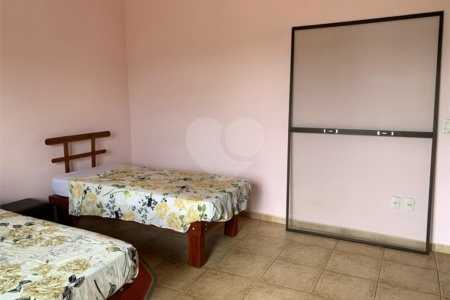 Casa ampla à venda no Vale das Flores em Atibaia