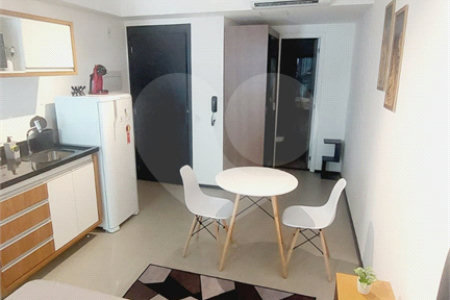 Studio com 27,61 m² a venda na Consolação com sacada