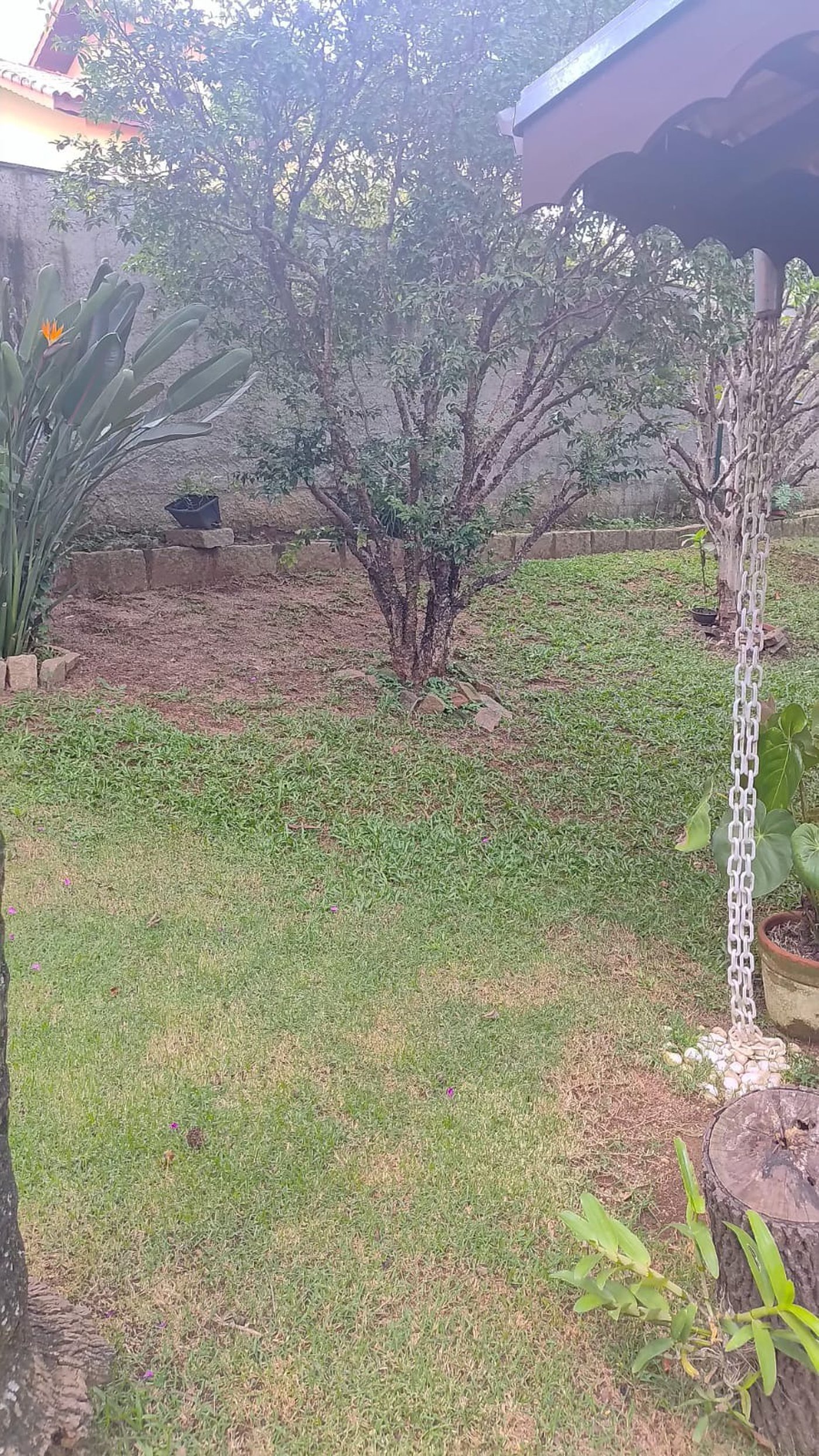 Casa à venda com 3 quartos, sendo 2 suítes, no condomínio Cafezal VI, Itupeva - SP