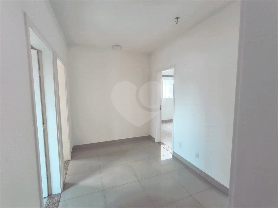Casa com Suíte Master, Closet, Piscina e Espaço Gourmet Próxima ao Parque Ecológico- 03 quartos -com quintal