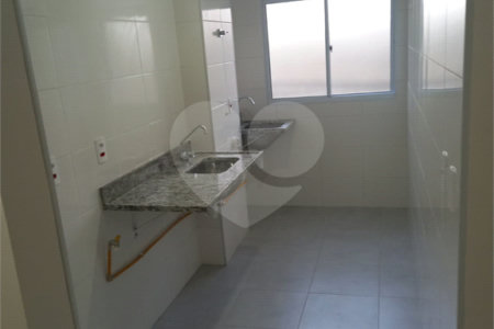 Apartamento Térreo – Condomínio Monte Pinheiros