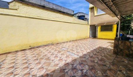 Casa à venda com 4 quartos, sendo 2 suítes, em Rochdale, Osasco, SP