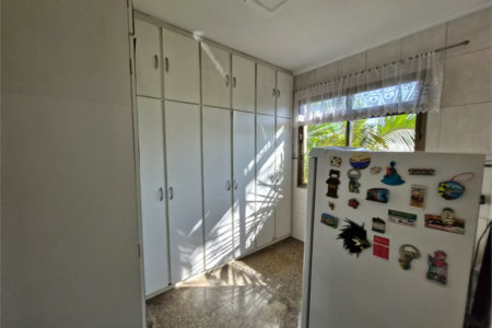 Casa à venda com 4 suítes no condomínio Villa Viana II, Cotia - SP