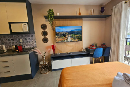 Apartamento Mobiliado a Venda no Campo Belo