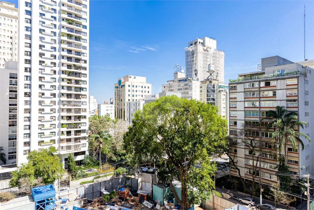 Oportunidade Única nos Jardins: Seu Refúgio de Alto Padrão ou Investimento de Alta Rentabilidade.