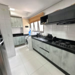 Apartamento à venda com 3 quartos, sendo 1 suíte, em Riviera de São Lourenço, Bertioga, SP
