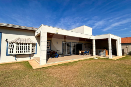 Chácara a venda na Quinta dos Buritis.