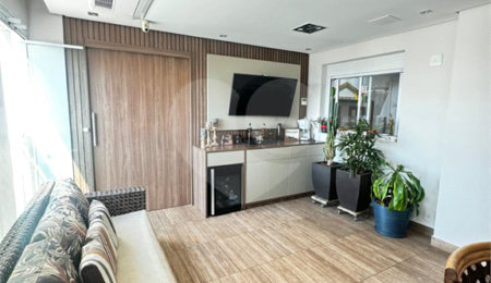 Apartamento à venda com 3 quartos, sendo 1 suíte, em Mooca, São Paulo, SP