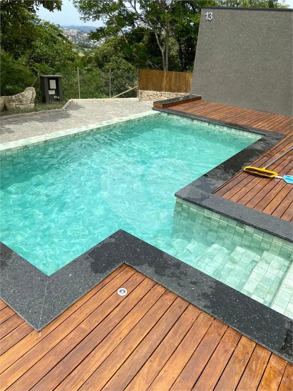 Casa de Alto Padrão com Vista Privilegiada para a Pedra Grande — Atibaia