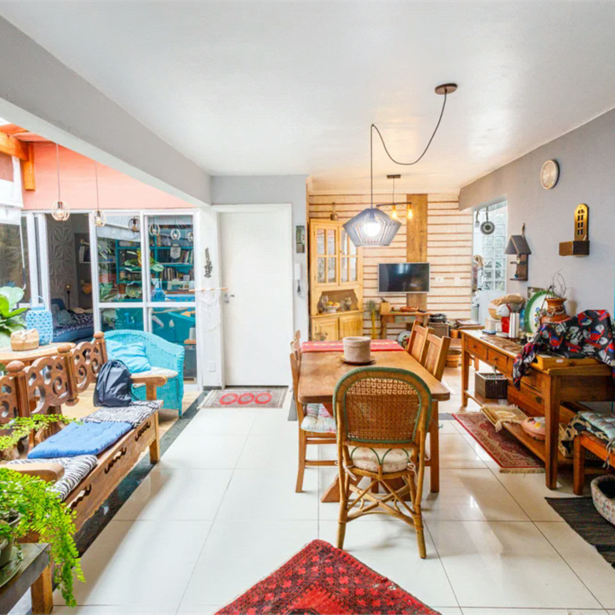 Casa à venda com 4 quartos, sendo 2 suítes, em Brooklin, São Paulo, SP