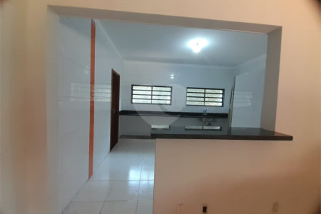 Casa de Alto Padrão à Venda e Locação no Parque Santa Mônica - São Carlos