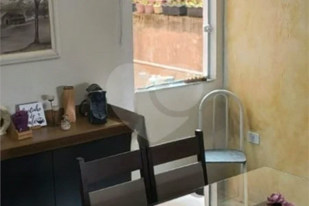 Sobrado com 246m², 3 quartos, sendo 1 suíte, 7 vagas de garagem, à venda no Jd das Maravilhas, em Santo André