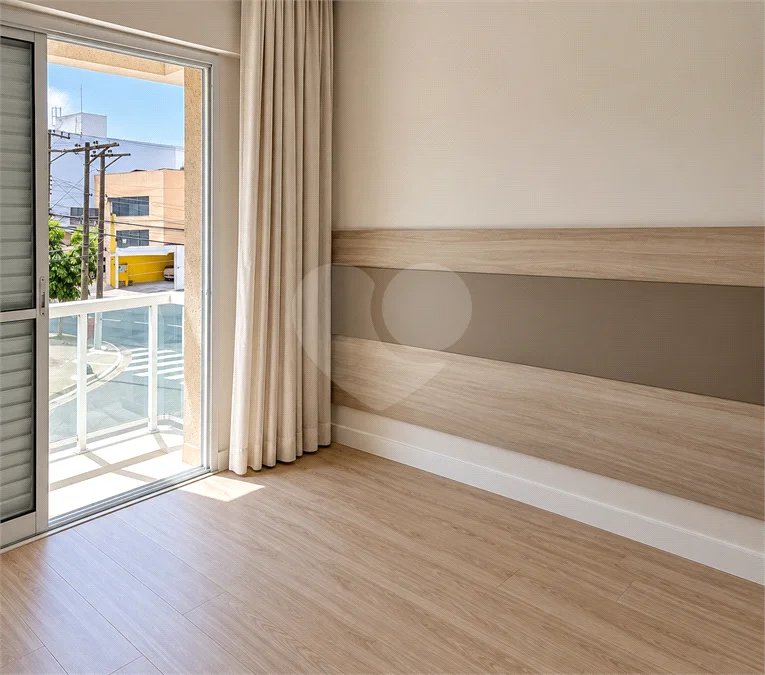 Apartamento de 130 m² no Jardim do Mar, com 3 suítes, 4 banheiros, varanda gourmet, 2 vagas e condomínio completo com piscina aquecida e lazer.