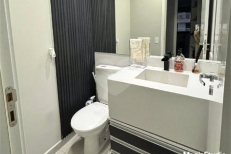 Apartamento com 57m², 2 dormitórios, sendo 1 suíte, 1 vaga, à venda no Brás.