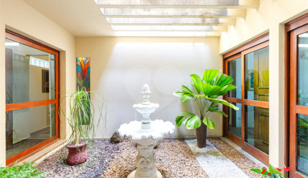 Sobrado à venda com 4 quartos, sendo 3 suítes,  em Jardim Guedala, São Paulo, SP