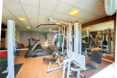 Encante-se com esta sofisticada cobertura no Jardim do Mar! São 4 suítes, piscina privativa, espaço gourmet e 5 vagas. Agende sua visita e surpreenda-se!