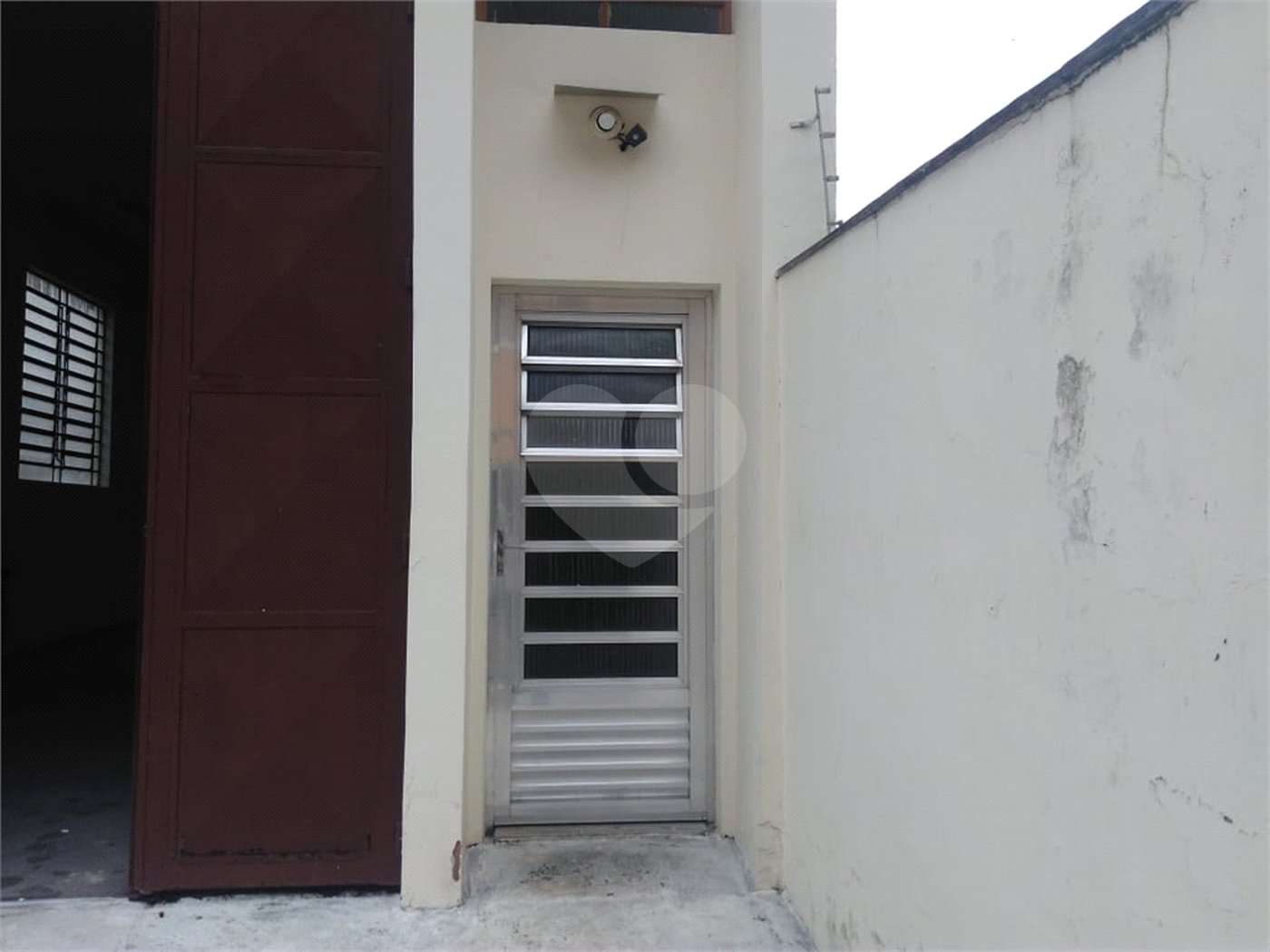 Sobrado venda ou locação HORTO com 254m2, 4 quartos, 2 sala, 2 cozinha, quintal e 3 vagas de garagem