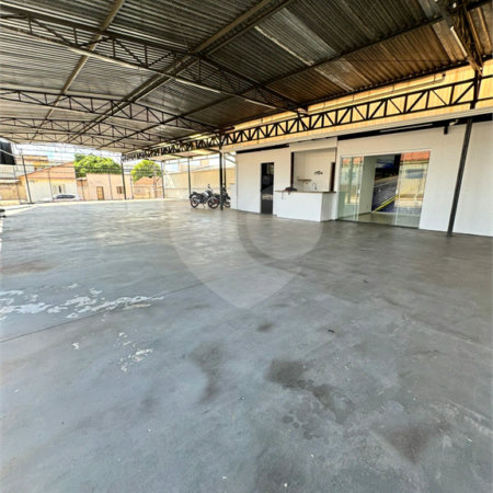 Galpão comercial no Centro para venda ou locação