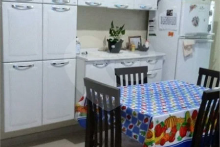 Sobrado com 212m² , 3 dormitórios , 2 vagas , à venda em Santo André.